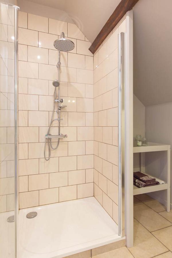 Bed and Breakfast Couette & Confitures Nojeon-en-Vexin Exterior foto